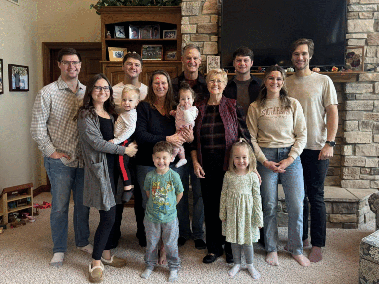 reinholt-family-christmas2024